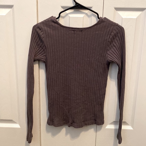 Long Sleeve Knit Top - Picture 2 of 2